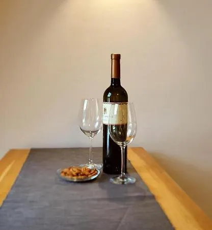 아파트 533 In Vucko - Private Host 4*