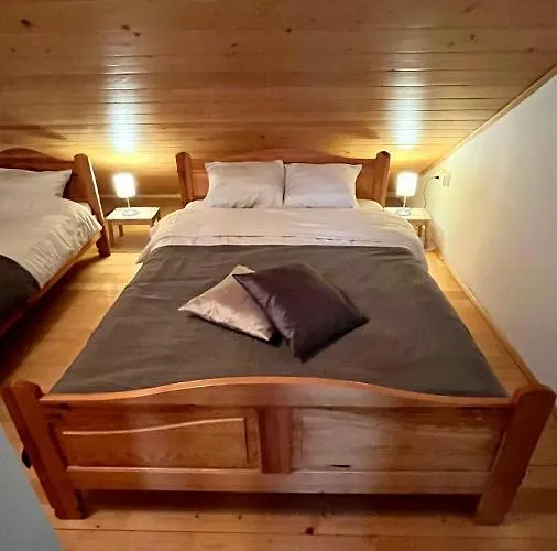 Apartment 533 In Vucko - Private Host